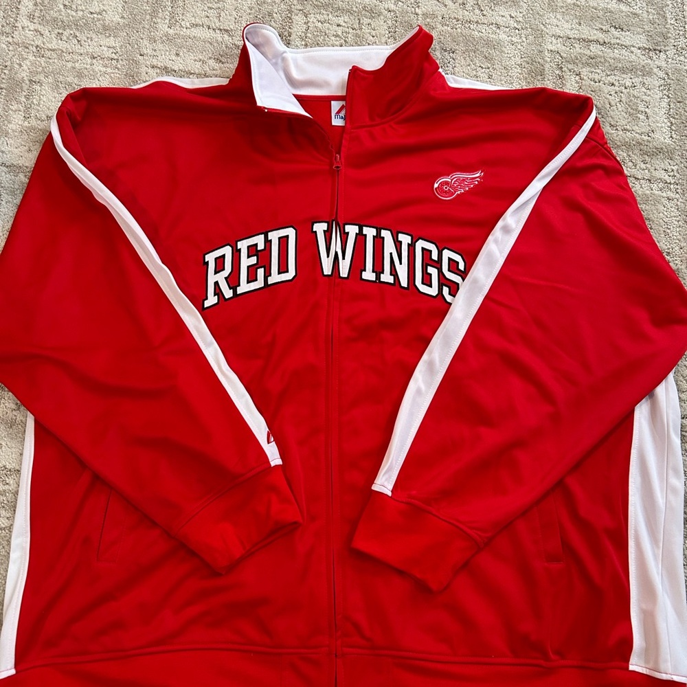 Majestic Red and White Men's Lightweight Jacket